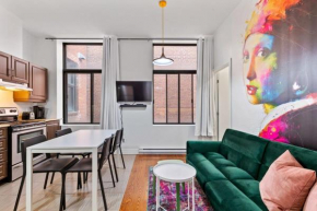 M11 The Artsy Suite 2BR Prime Location DT